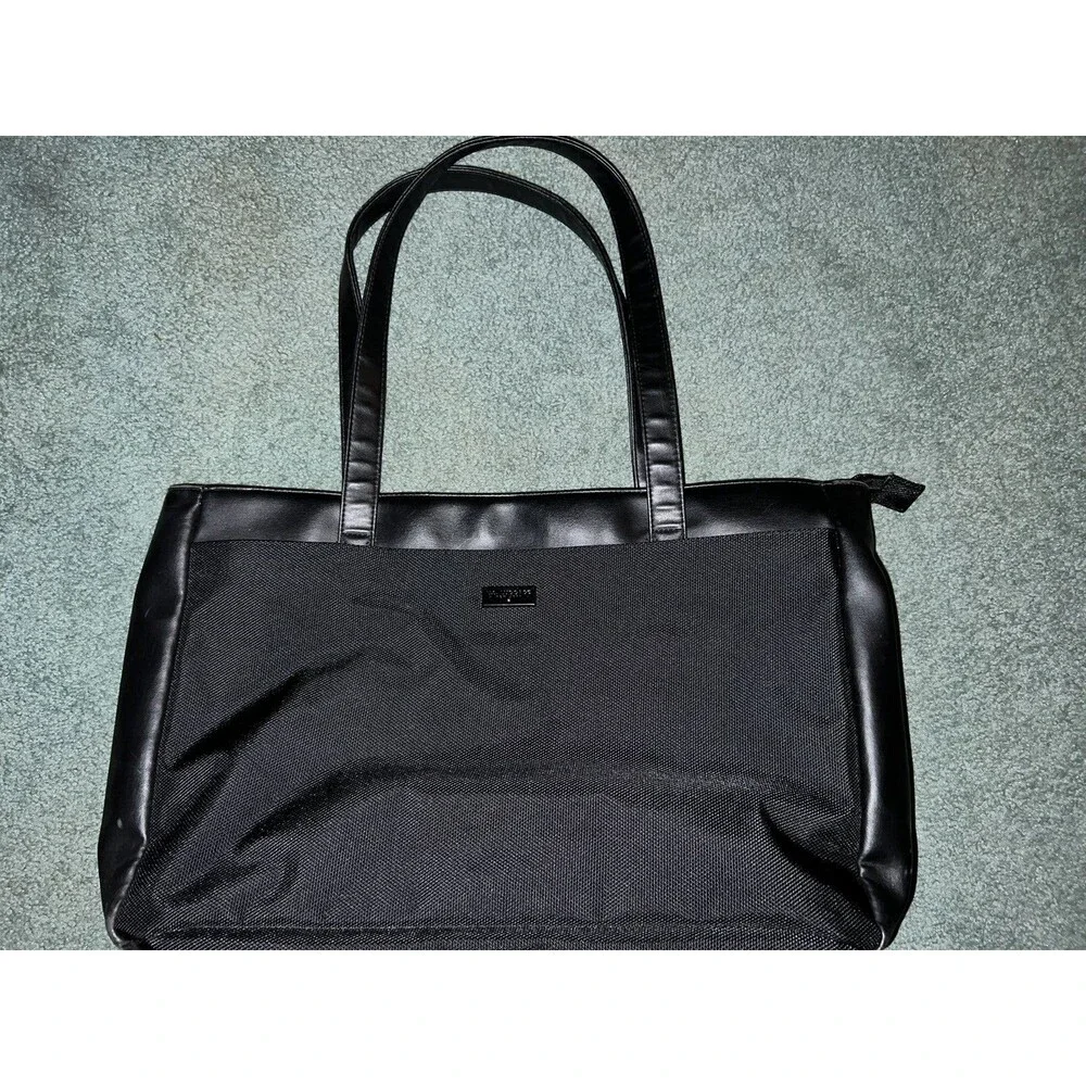 US Luggage New York Black Leather Briefcase